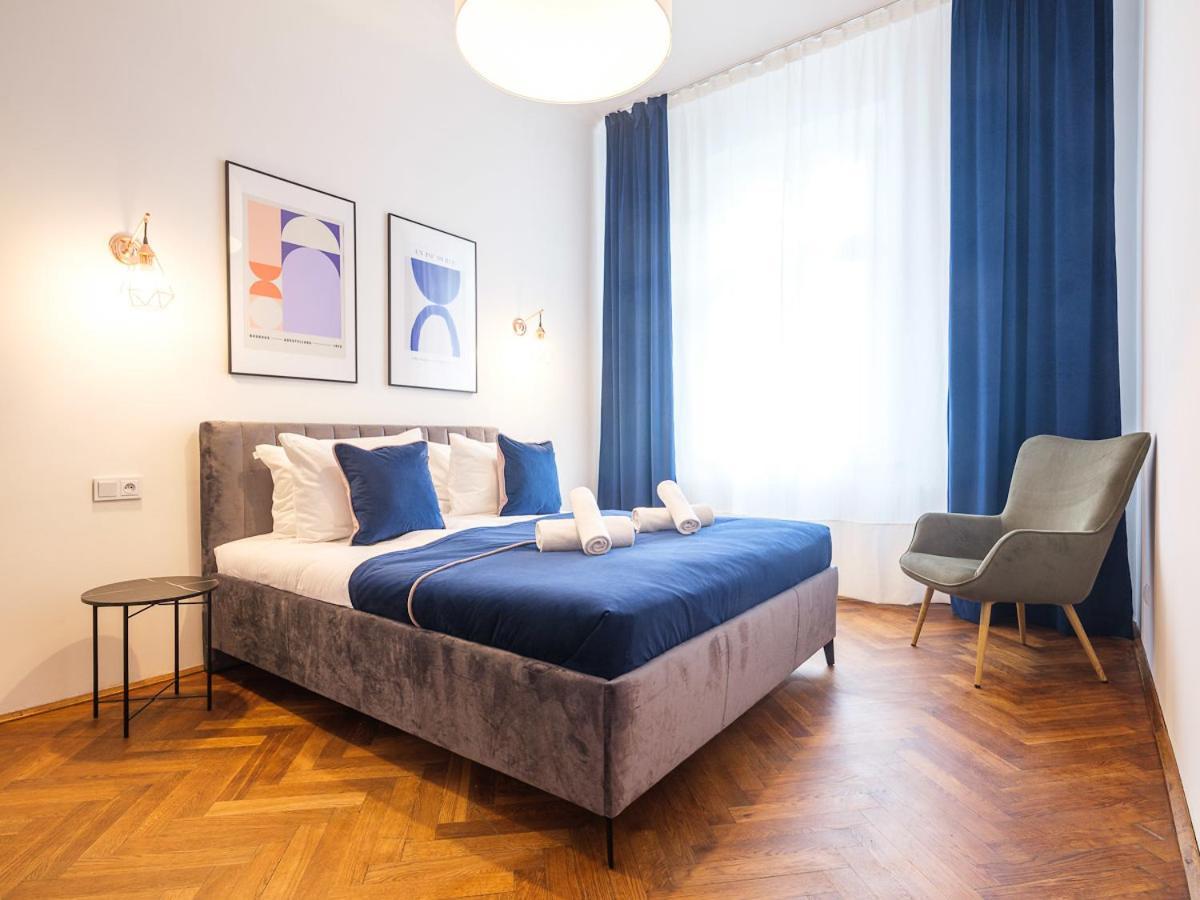 Central Apartments By Tyzenhauz Krasków Εξωτερικό φωτογραφία